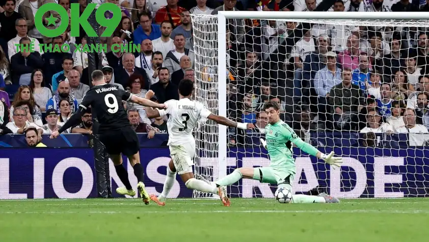 Courtois chơi xuất sắc trước Juventus - Ảnh: @UEFA